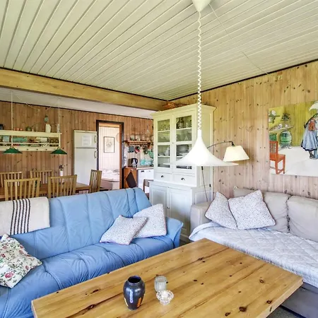 Carita - 500m From The Sea By Interhome *